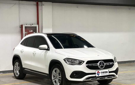 Mercedes-Benz GLA, 2023 год, 3 171 000 рублей, 2 фотография