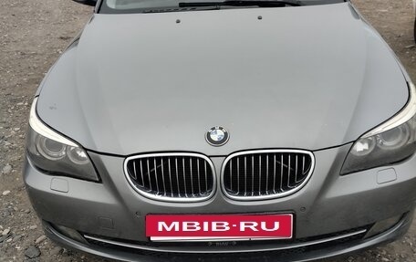 BMW 5 серия, 2007 год, 900 000 рублей, 3 фотография