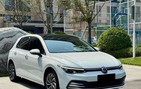 Volkswagen Golf VIII, 2022 год, 1 792 000 рублей, 3 фотография