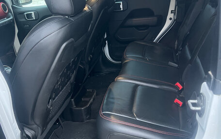 Jeep Wrangler, 2019 год, 4 800 000 рублей, 7 фотография