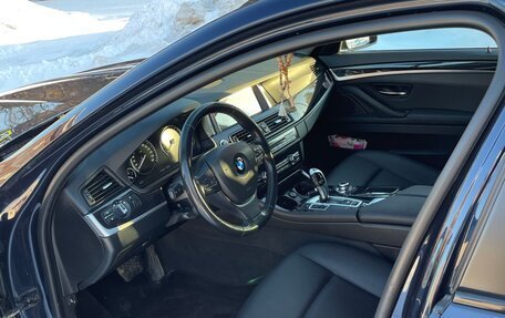 BMW 5 серия, 2014 год, 2 100 000 рублей, 11 фотография