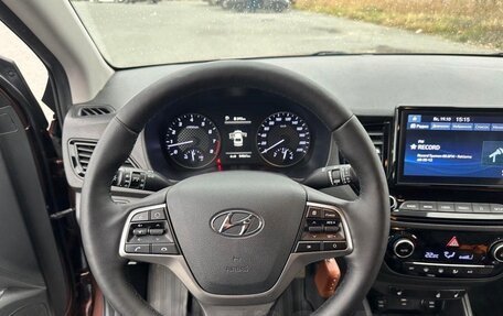 Hyundai Solaris II рестайлинг, 2021 год, 1 725 000 рублей, 16 фотография