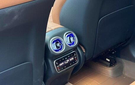 Mercedes-Benz GLC, 2025 год, 12 фотография