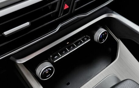 Geely Coolray I, 2022 год, 1 299 000 рублей, 18 фотография