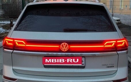 Volkswagen Teramont I, 2021 год, 5 450 000 рублей, 2 фотография