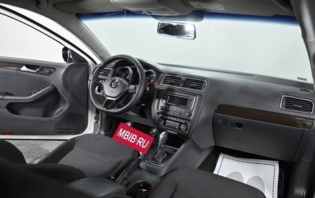 Volkswagen Jetta VI, 2015 год, 1 099 000 рублей, 5 фотография