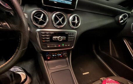 Mercedes-Benz A-Класс, 2015 год, 1 250 000 рублей, 10 фотография