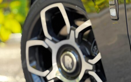 Rolls-Royce Cullinan, 2019 год, 25 300 000 рублей, 7 фотография