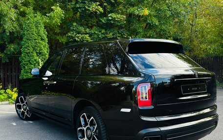 Rolls-Royce Cullinan, 2019 год, 25 300 000 рублей, 6 фотография