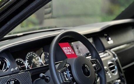 Rolls-Royce Cullinan, 2019 год, 25 300 000 рублей, 8 фотография