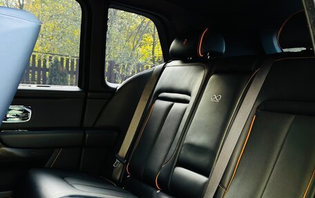 Rolls-Royce Cullinan, 2019 год, 25 300 000 рублей, 23 фотография