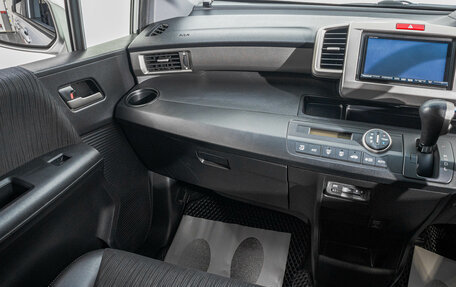 Honda Freed I, 2014 год, 1 249 000 рублей, 23 фотография