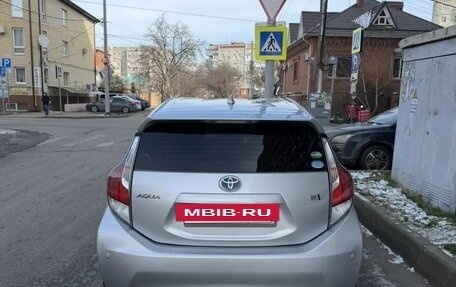 Toyota Aqua I, 2016 год, 950 000 рублей, 2 фотография