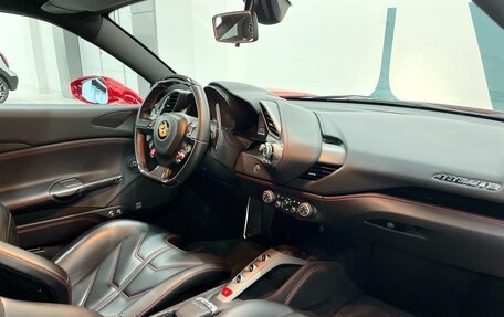 Ferrari 488, 2017 год, 21 000 000 рублей, 25 фотография