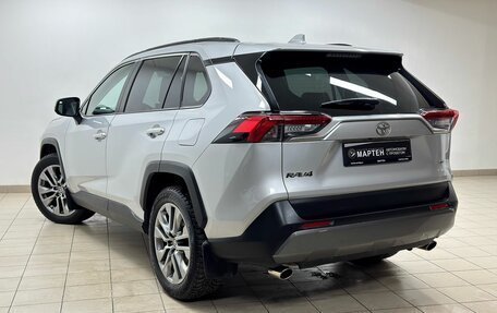 Toyota RAV4, 2021 год, 4 350 000 рублей, 4 фотография