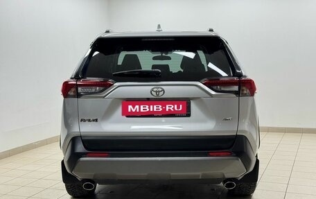 Toyota RAV4, 2021 год, 4 350 000 рублей, 5 фотография