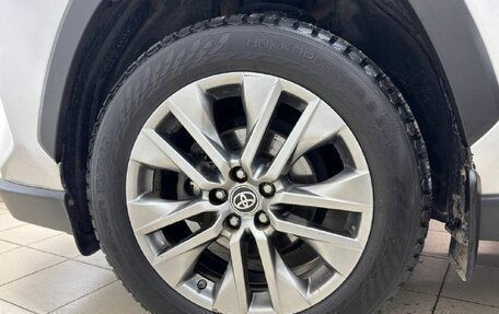 Toyota RAV4, 2021 год, 4 350 000 рублей, 21 фотография