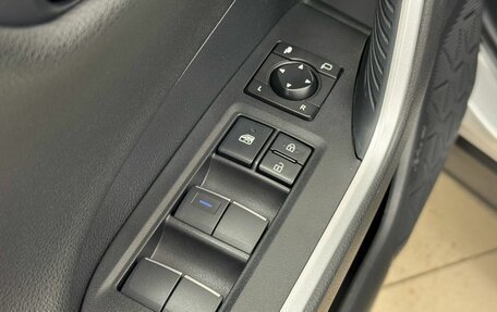 Toyota RAV4, 2021 год, 4 350 000 рублей, 16 фотография