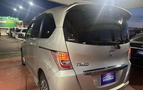 Honda Freed I, 2012 год, 782 000 рублей, 7 фотография