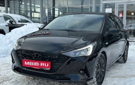 Hyundai Solaris II рестайлинг, 2022 год, 1 550 000 рублей, 2 фотография