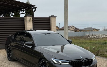 BMW 5 серия, 2020 год, 3 690 000 рублей, 1 фотография