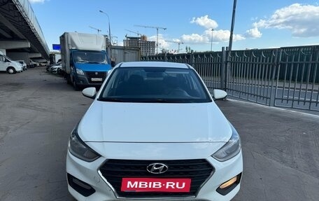 Hyundai Solaris II рестайлинг, 2018 год, 953 700 рублей, 1 фотография
