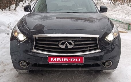 Infiniti QX70, 2014 год, 2 750 000 рублей, 1 фотография