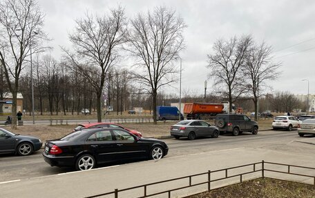 Mercedes-Benz E-Класс, 2002 год, 870 000 рублей, 4 фотография