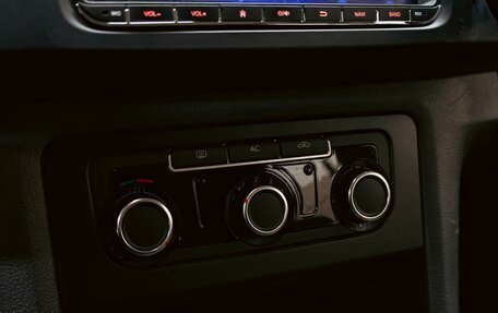 Volkswagen Amarok I рестайлинг, 2012 год, 1 395 000 рублей, 15 фотография