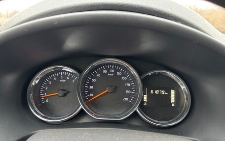 Renault Logan II, 2019 год, 900 000 рублей, 8 фотография