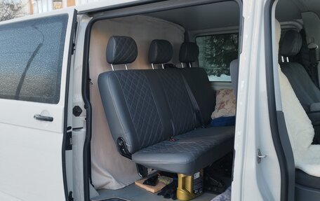 Volkswagen Transporter T6 рестайлинг, 2021 год, 4 150 000 рублей, 3 фотография