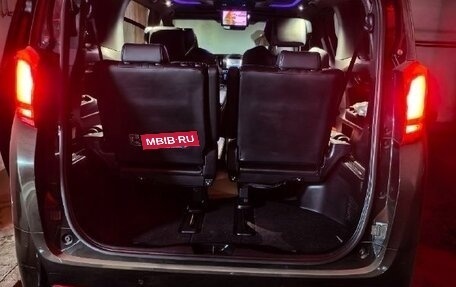 Toyota Alphard III, 2019 год, 5 000 000 рублей, 4 фотография