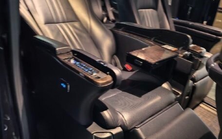 Toyota Alphard III, 2019 год, 5 000 000 рублей, 10 фотография