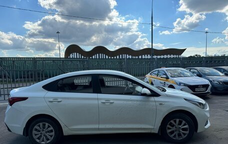 Hyundai Solaris II рестайлинг, 2018 год, 953 700 рублей, 3 фотография
