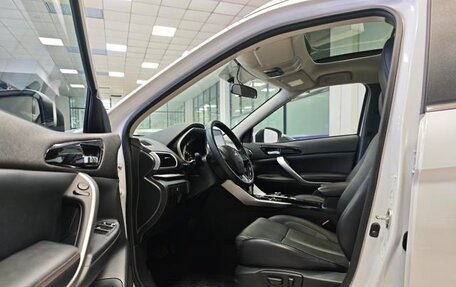 Mitsubishi Eclipse Cross, 2022 год, 1 650 000 рублей, 9 фотография