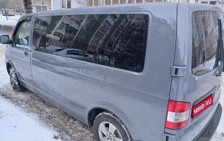 Volkswagen Caravelle T5, 2013 год, 1 730 000 рублей, 1 фотография