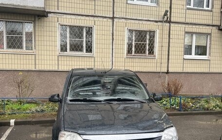 Renault Logan I, 2010 год, 290 000 рублей, 1 фотография