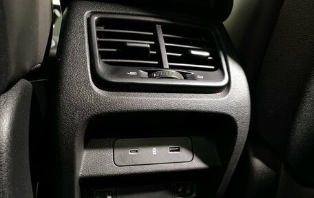 Geely Tugella FY11, 2023 год, 3 122 000 рублей, 18 фотография