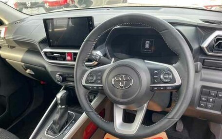 Toyota Raize I, 2022 год, 2 195 000 рублей, 5 фотография