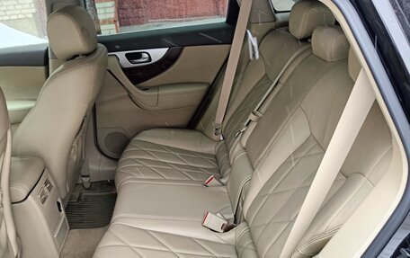 Infiniti QX70, 2014 год, 2 750 000 рублей, 13 фотография