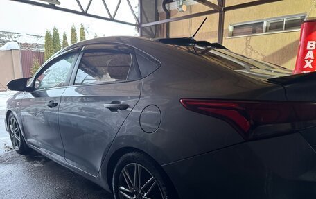 Hyundai Solaris II рестайлинг, 2019 год, 1 630 000 рублей, 3 фотография