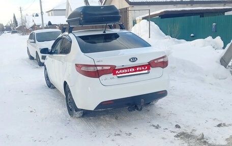 KIA Rio III рестайлинг, 2013 год, 880 000 рублей, 4 фотография