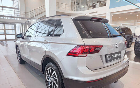 Volkswagen Tiguan II, 2019 год, 3 221 000 рублей, 11 фотография