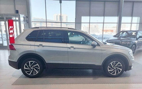 Volkswagen Tiguan II, 2019 год, 3 221 000 рублей, 8 фотография