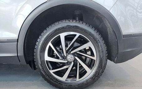 Volkswagen Tiguan II, 2019 год, 3 221 000 рублей, 22 фотография