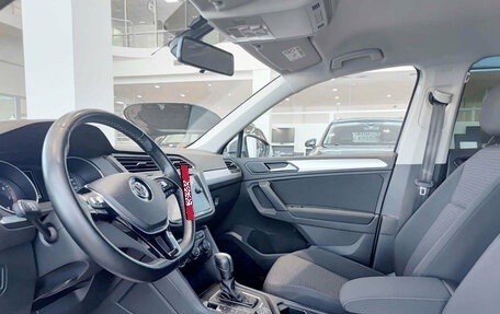 Volkswagen Tiguan II, 2019 год, 3 221 000 рублей, 20 фотография