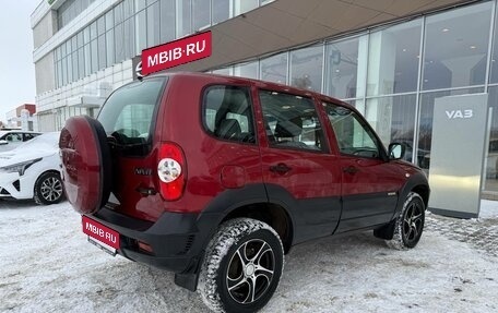 Chevrolet Niva I рестайлинг, 2018 год, 766 250 рублей, 16 фотография