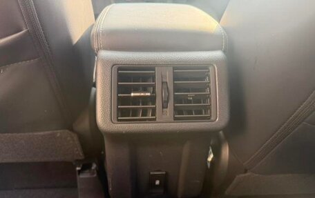 Mitsubishi Outlander III рестайлинг 3, 2022 год, 1 715 000 рублей, 12 фотография