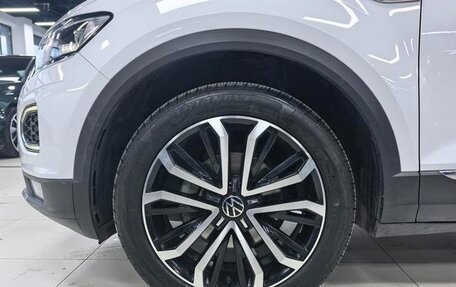 Volkswagen T-Roc I, 2022 год, 1 460 000 рублей, 10 фотография