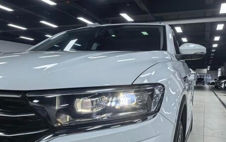 Volkswagen T-Roc I, 2022 год, 1 460 000 рублей, 9 фотография